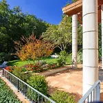 Дом отдыха Domaine Du Meyrat - 10 Min De Perigueux Трелисак